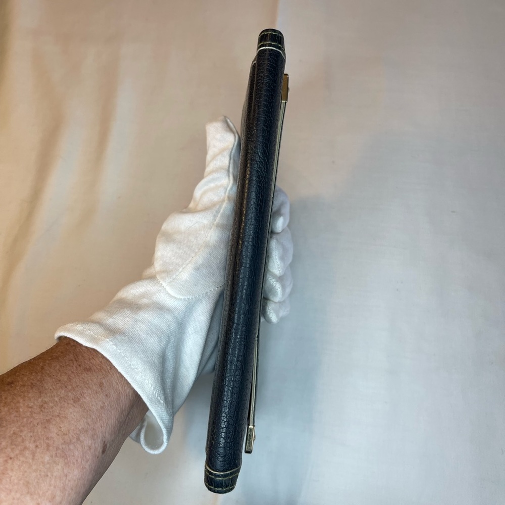 Louis Vuitton Suhali Porte-Trésor International Wallet - Picture 3 of 15